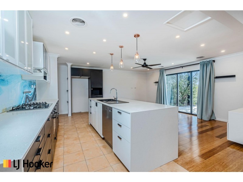 18 Ron Hoy Street, Macgregor ACT 2615