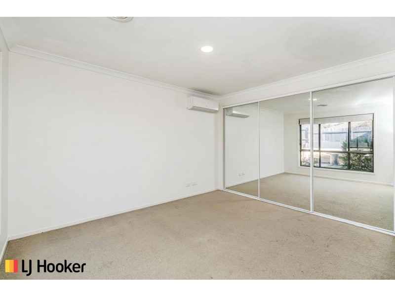 18 Ron Hoy Street, Macgregor ACT 2615