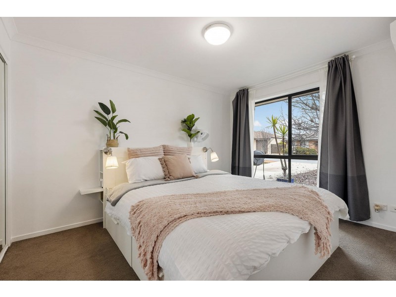 30 Audrey Cahn Street, Macgregor ACT 2615