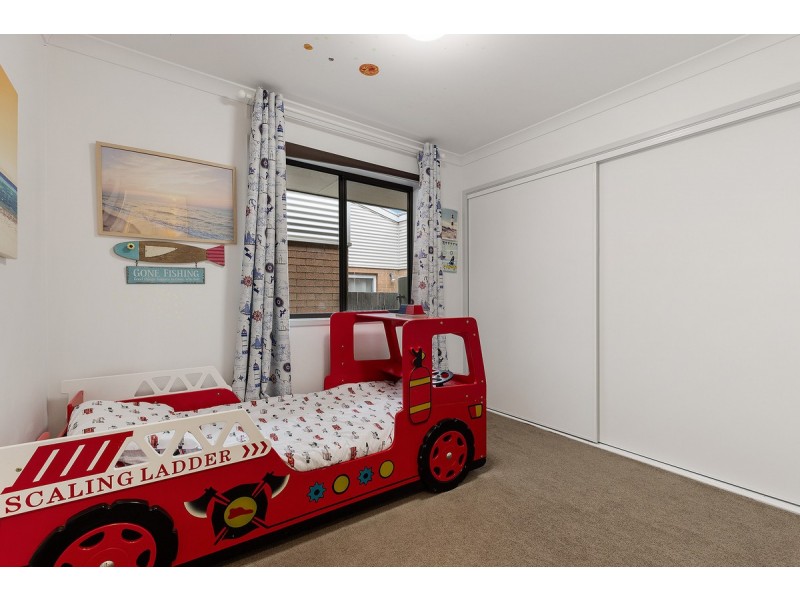 30 Audrey Cahn Street, Macgregor ACT 2615