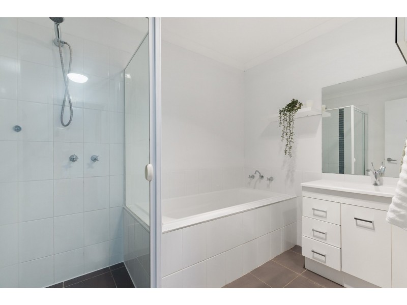 30 Audrey Cahn Street, Macgregor ACT 2615