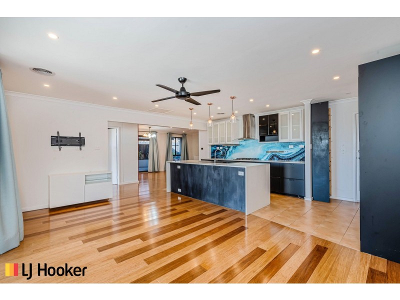 18 Ron Hoy Street, Macgregor ACT 2615