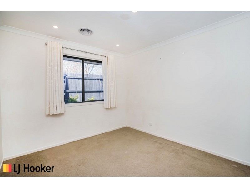18 Ron Hoy Street, Macgregor ACT 2615