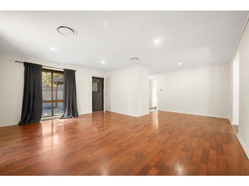 2 Cooney Court, Charnwood ACT 2615