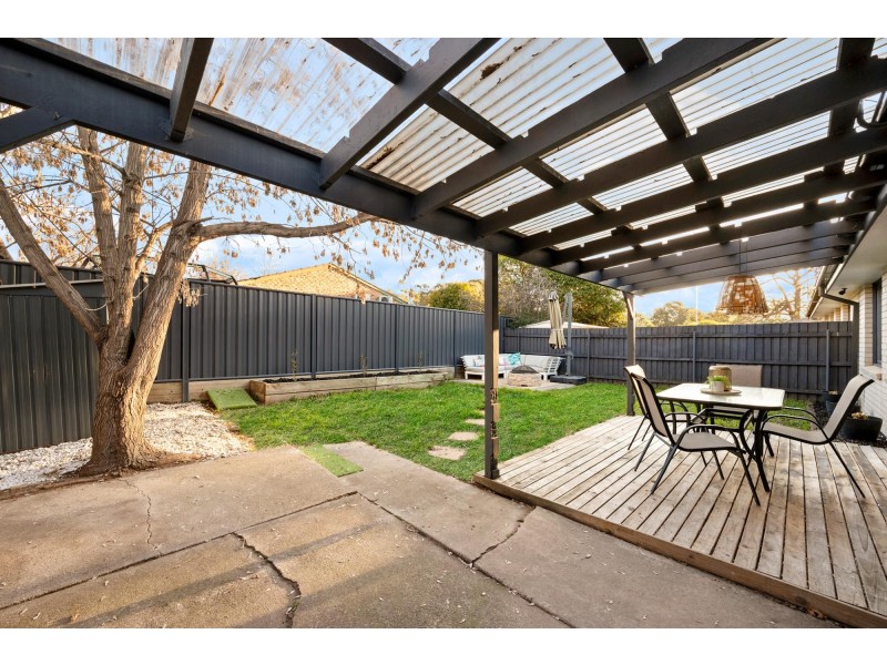 8 Stumm Place, Latham ACT 2615