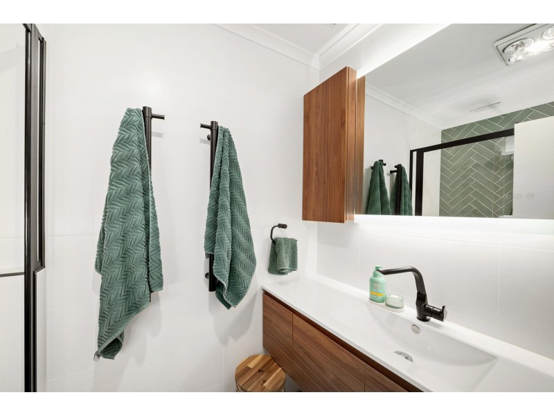 8 Stumm Place, Latham ACT 2615