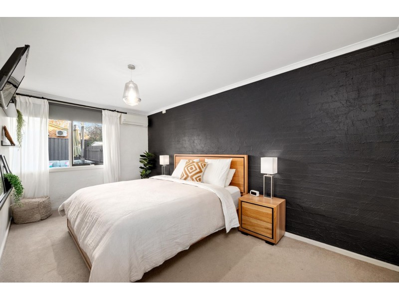 8 Stumm Place, Latham ACT 2615