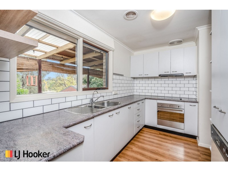 10 Harper Street, Macgregor ACT 2615