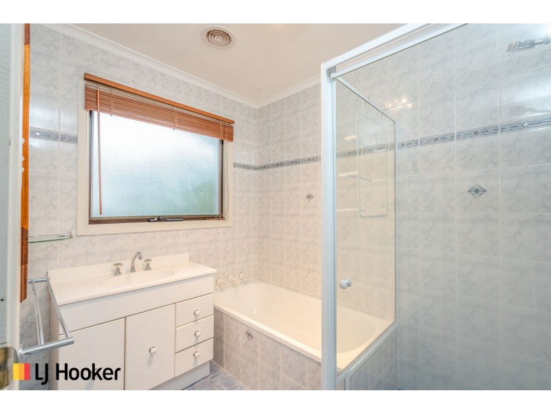 10 Harper Street, Macgregor ACT 2615