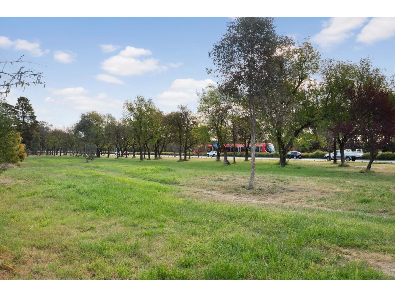 13 Banfield Street, Downer ACT 2602