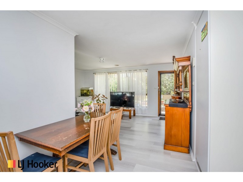 2 Macfarlan Place, Latham ACT 2615