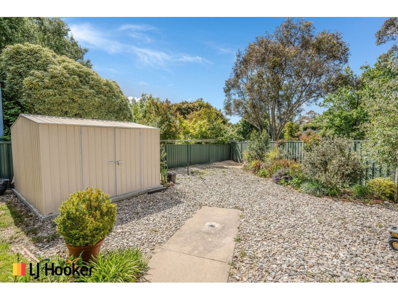 2 Macfarlan Place, Latham ACT 2615