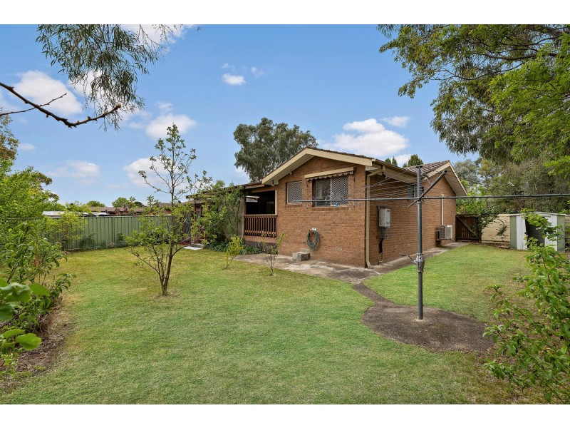 14 Schaffer Place, Charnwood ACT 2615