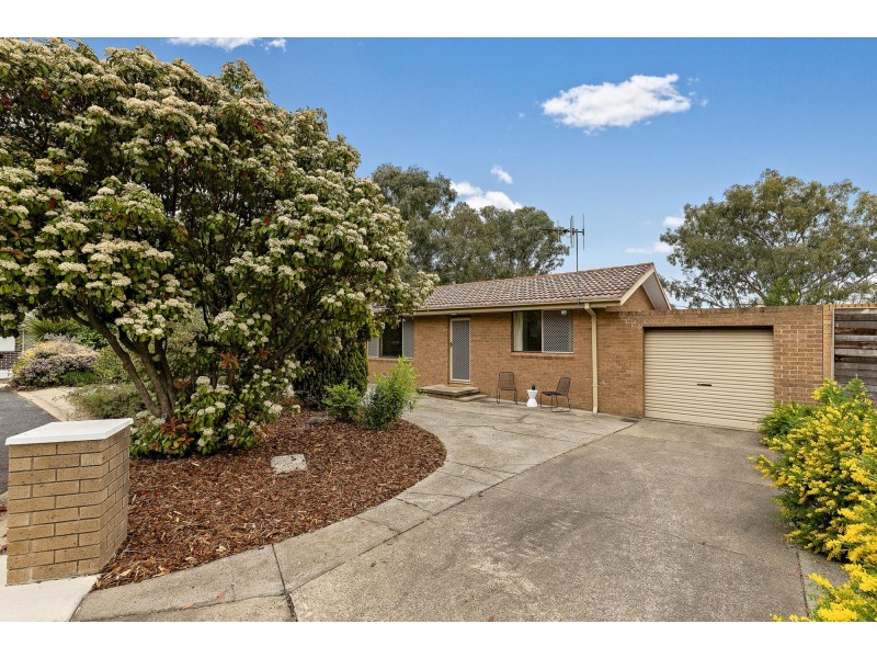 14 Schaffer Place, Charnwood ACT 2615