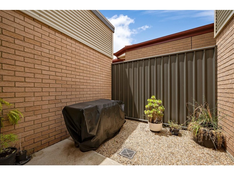 30 Refshauge Crescent, Macgregor ACT 2615