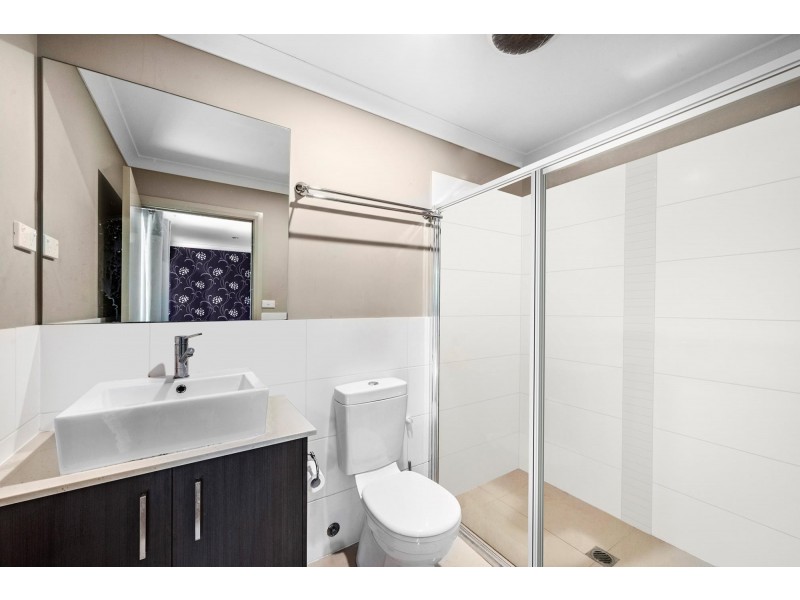 10 Hooton Street, Forde ACT 2914