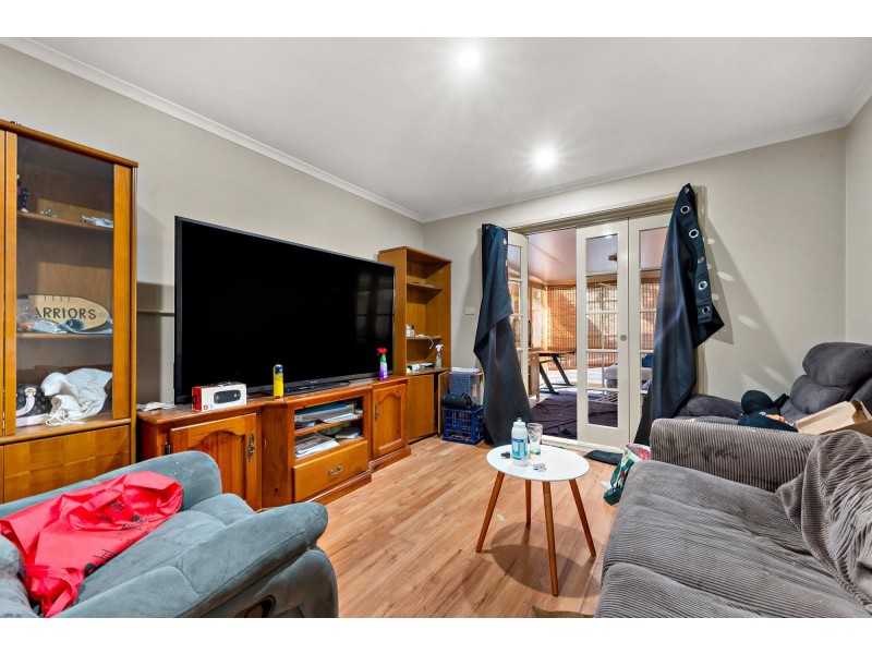 2A & 2B Loureiro Street, Conder ACT 2906