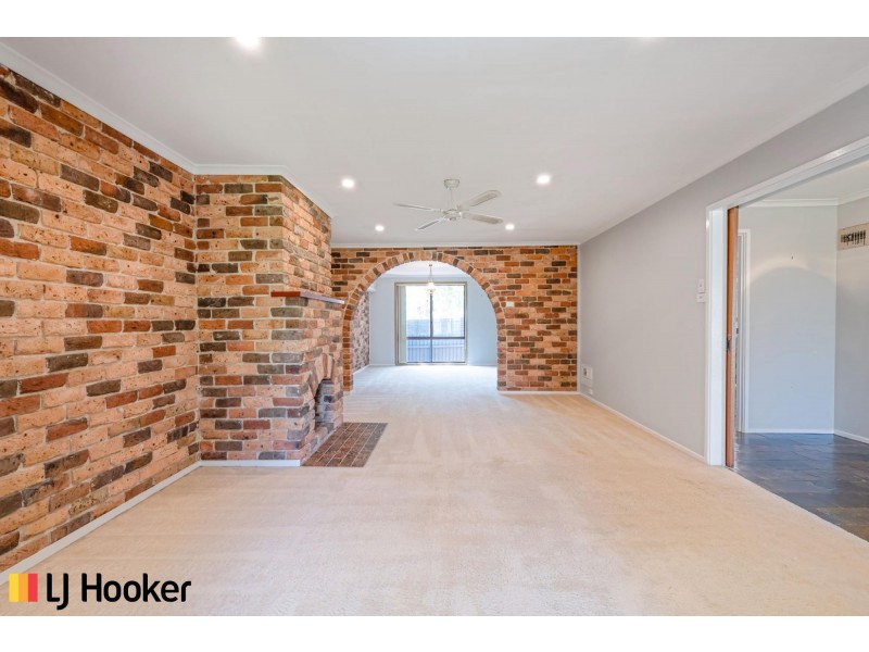 11 Brownlow Place, Holt ACT 2615