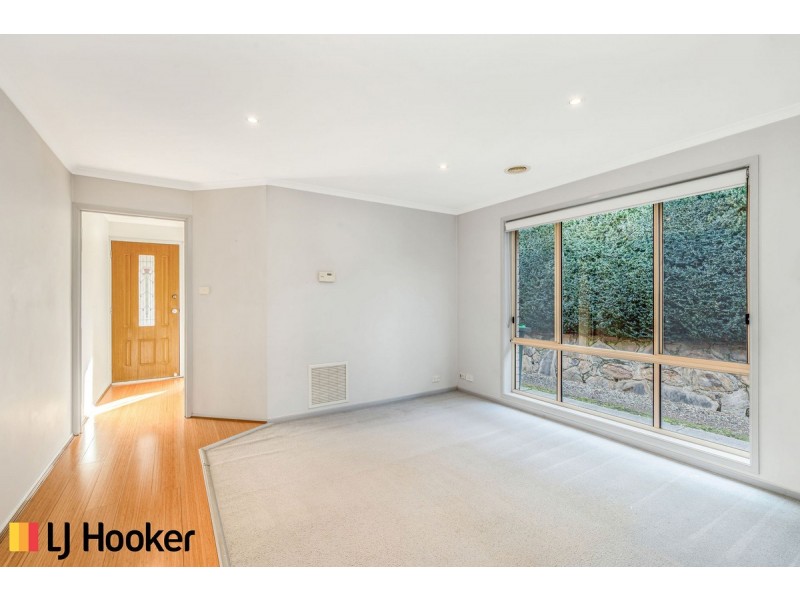 24 Bunduluk Crescent, Ngunnawal ACT 2913