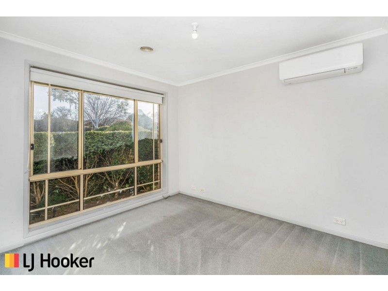 24 Bunduluk Crescent, Ngunnawal ACT 2913