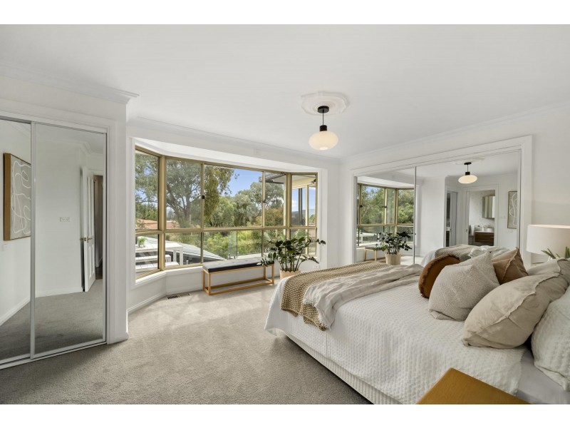 40 Halloran Drive, Jerrabomberra NSW 2619