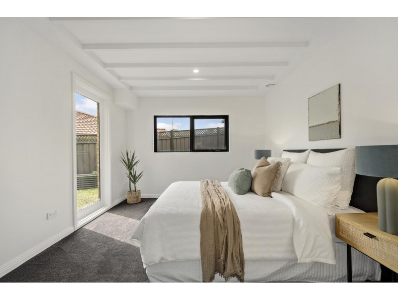 40 Halloran Drive, Jerrabomberra NSW 2619