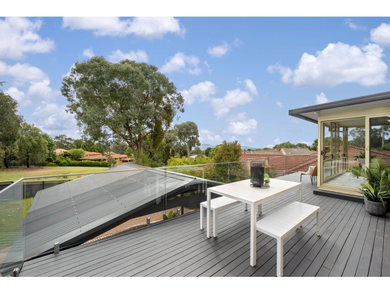 40 Halloran Drive, Jerrabomberra NSW 2619