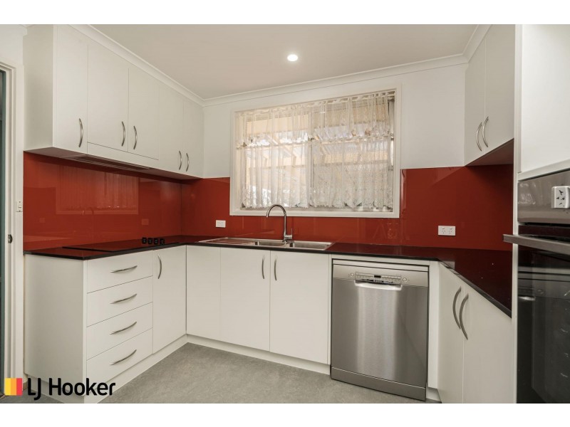 3 Dean Place, Charnwood ACT 2615