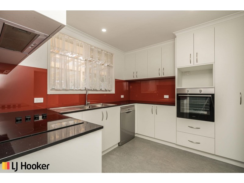 3 Dean Place, Charnwood ACT 2615