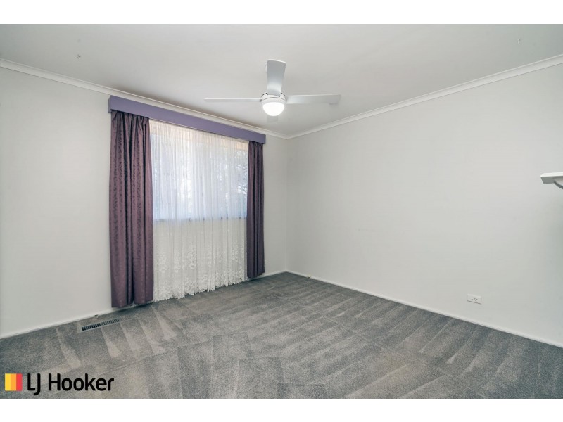 3 Dean Place, Charnwood ACT 2615