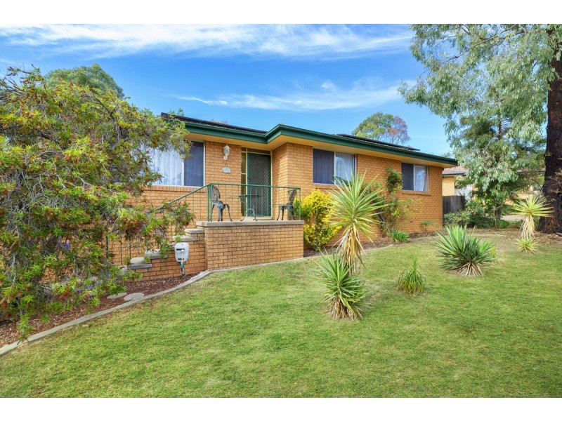 3 Dean Place, Charnwood ACT 2615