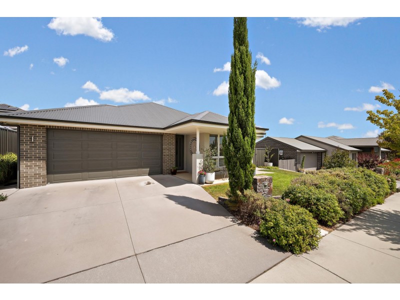 11 Goiser Loop, Googong NSW 2620