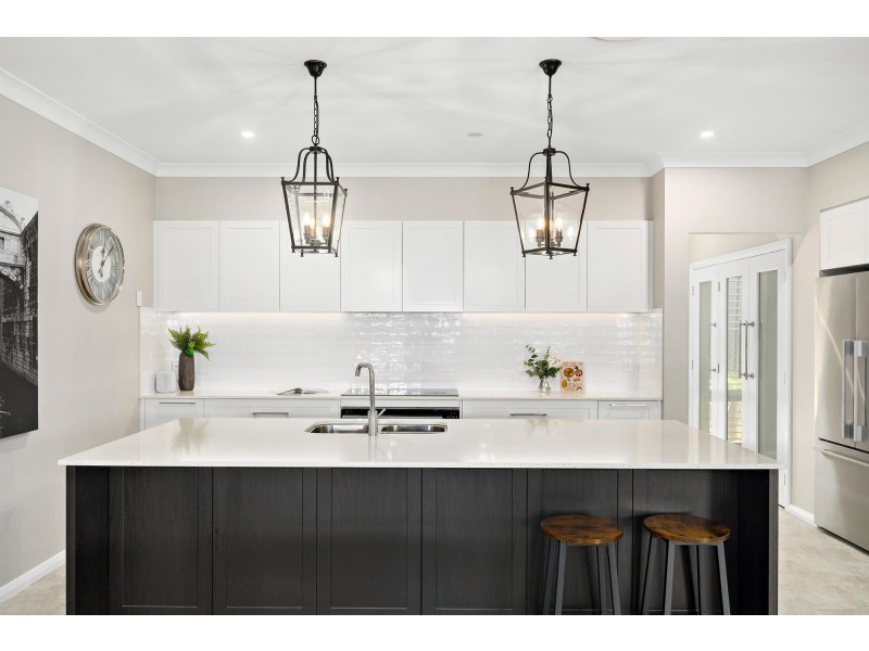 11 Goiser Loop, Googong NSW 2620