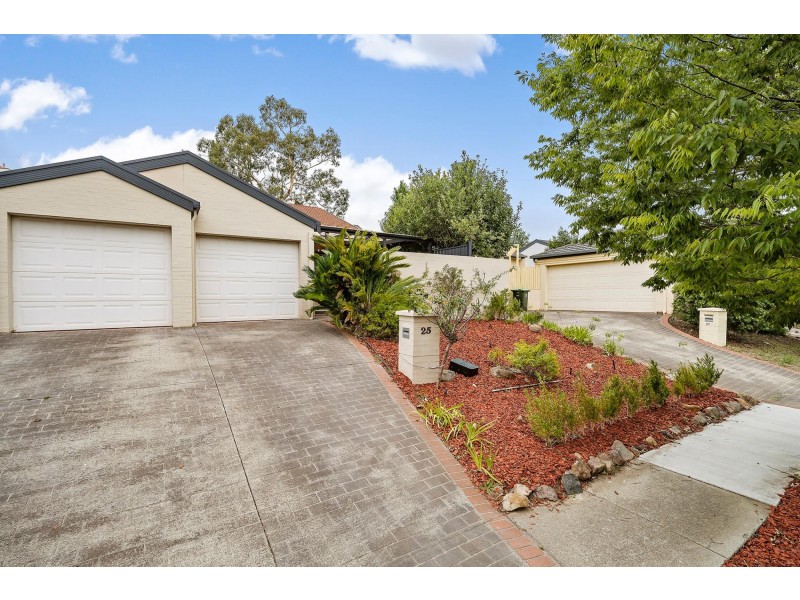 25 Lampard Circuit, Bruce ACT 2617