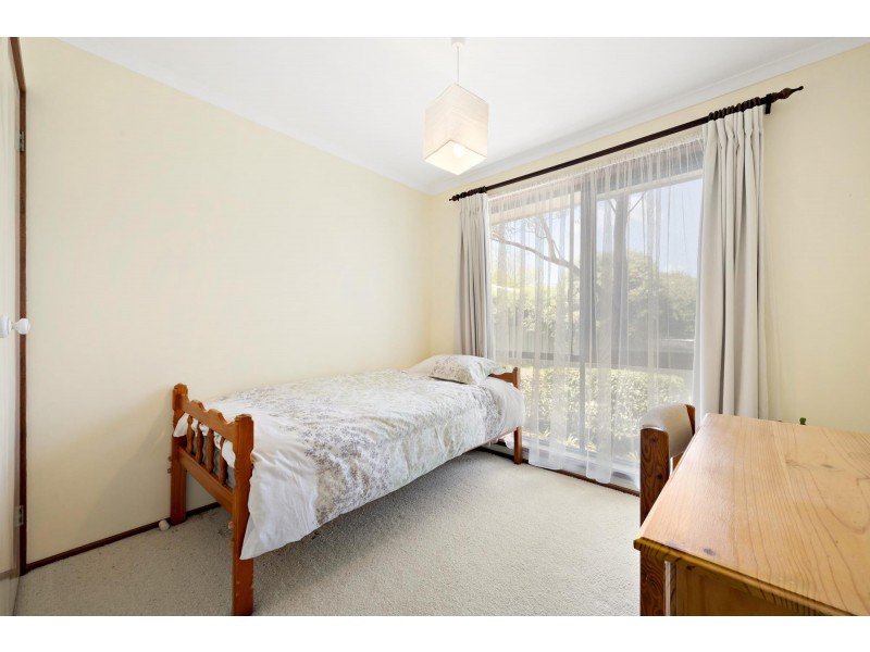 76 Jackie Howe Crescent, Macarthur ACT 2904