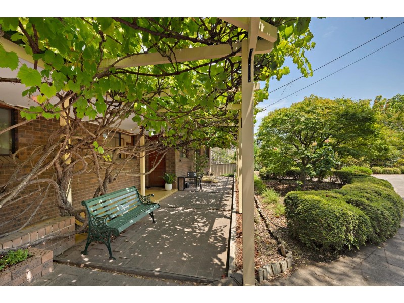 76 Jackie Howe Crescent, Macarthur ACT 2904