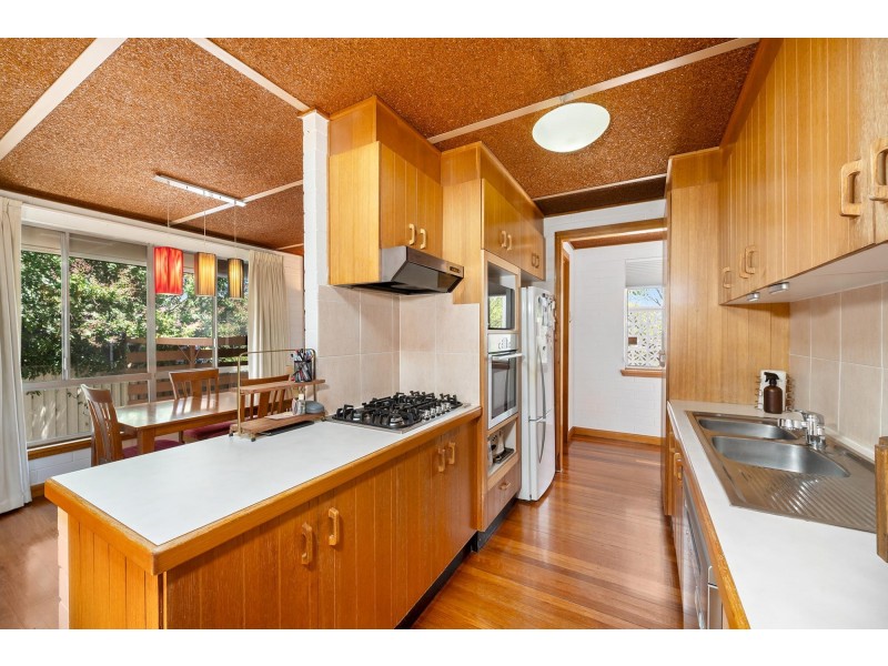 8 Broadbent Street, Scullin ACT 2614