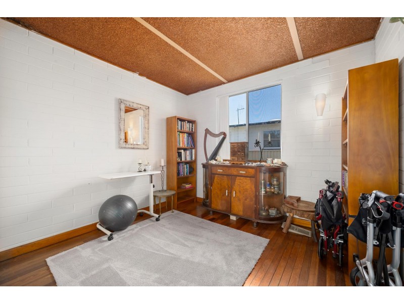 8 Broadbent Street, Scullin ACT 2614