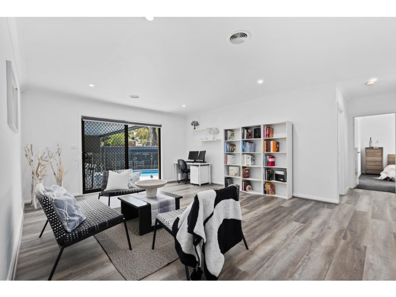 6 Mag Place, Dunlop ACT 2615