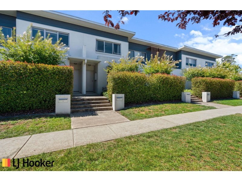 98 Mapleton Avenue, Harrison ACT 2914