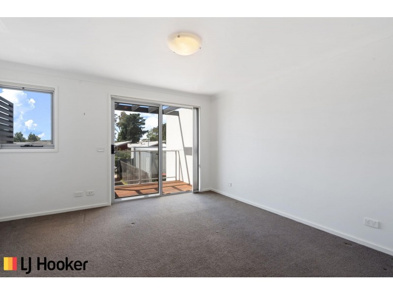 98 Mapleton Avenue, Harrison ACT 2914