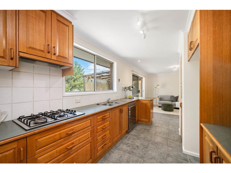 280 Southern Cross Drive, Macgregor ACT 2615
