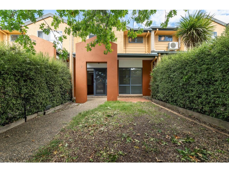 9/15 Wanliss Street, Latham ACT 2615