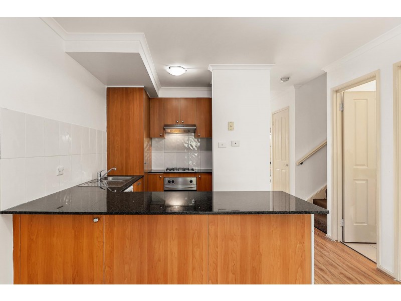 9/15 Wanliss Street, Latham ACT 2615