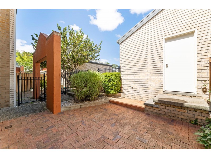 9/15 Wanliss Street, Latham ACT 2615