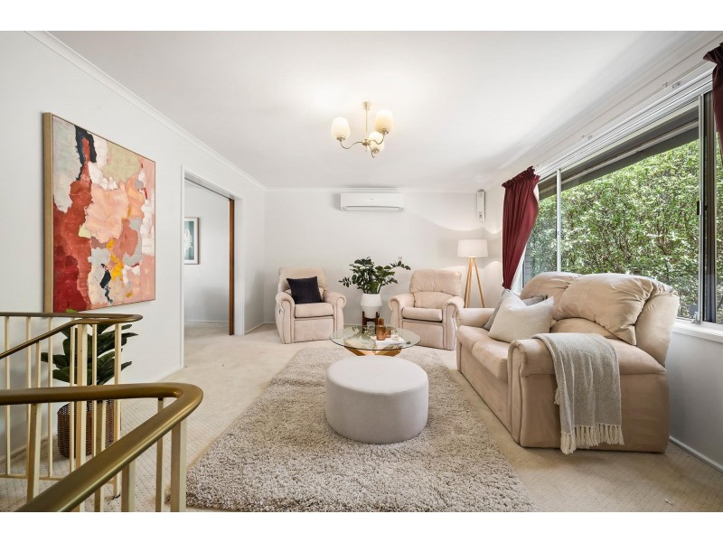9 Clubbe Crescent, Macgregor ACT 2615