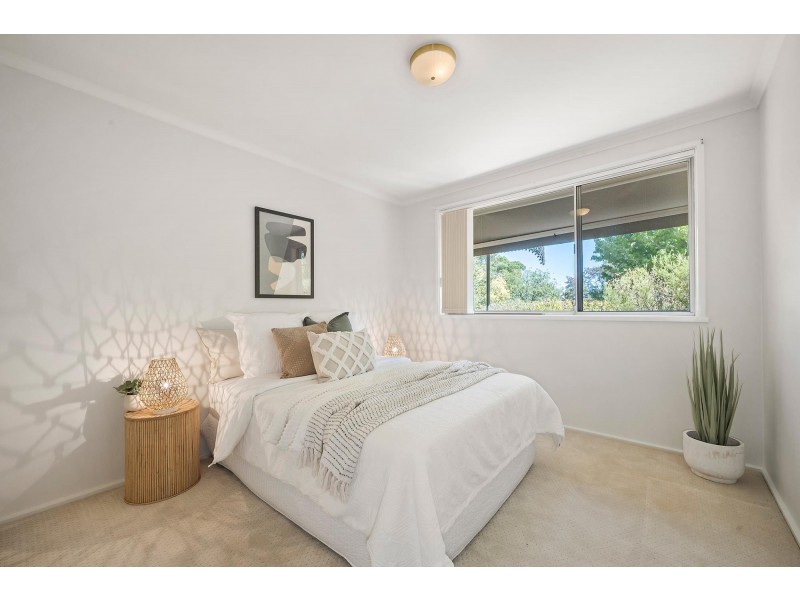 9 Clubbe Crescent, Macgregor ACT 2615