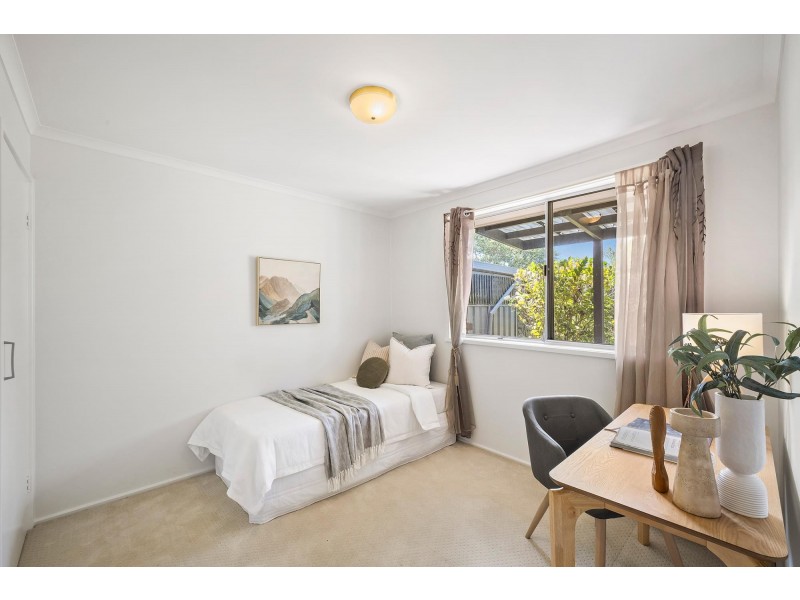 9 Clubbe Crescent, Macgregor ACT 2615
