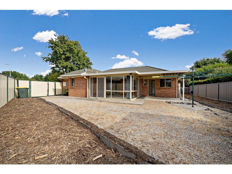 35 Lance Hill Avenue, Dunlop ACT 2615
