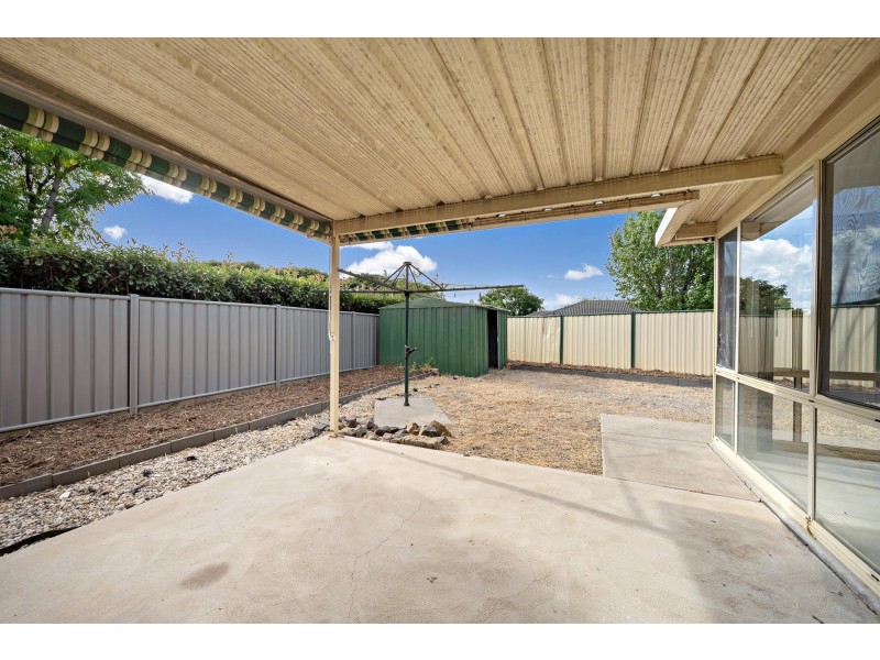 35 Lance Hill Avenue, Dunlop ACT 2615